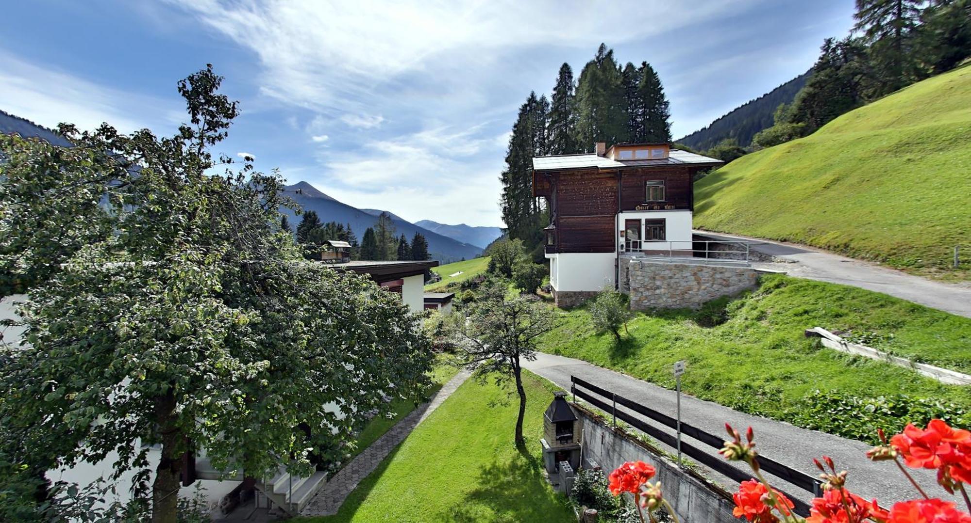 Residenz Larix Apartments Davos Luaran gambar